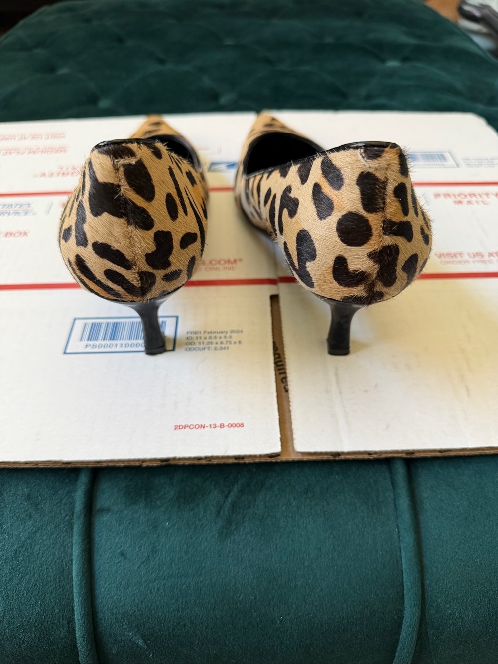 Bandolino Leopard Print Pointed-Toe Pumps - Tan & Black - Picture 3 of 8